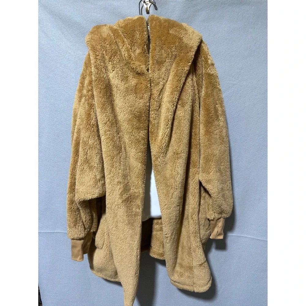 G.I.L.I. Tan Plush jacket- XL - Picture 3 of 9